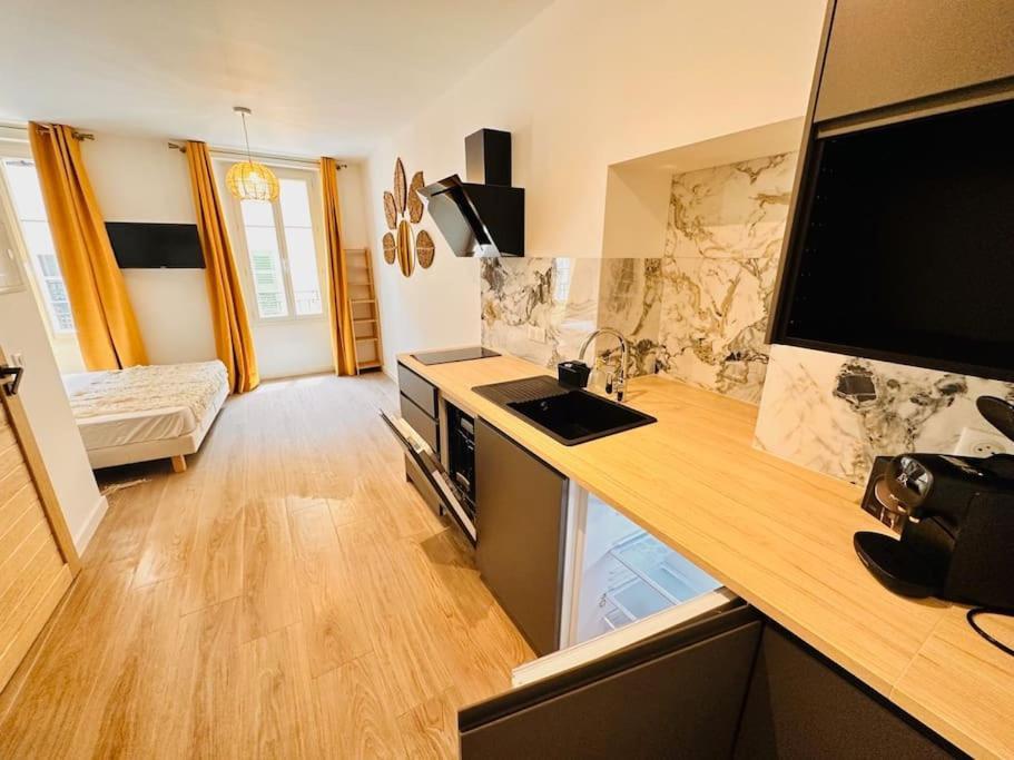 Les Appartements De Nana 4 - Studio Hypercentre, Rue Meynadier, Palais & Plage, Clim, Wifi Cannes Extérieur photo